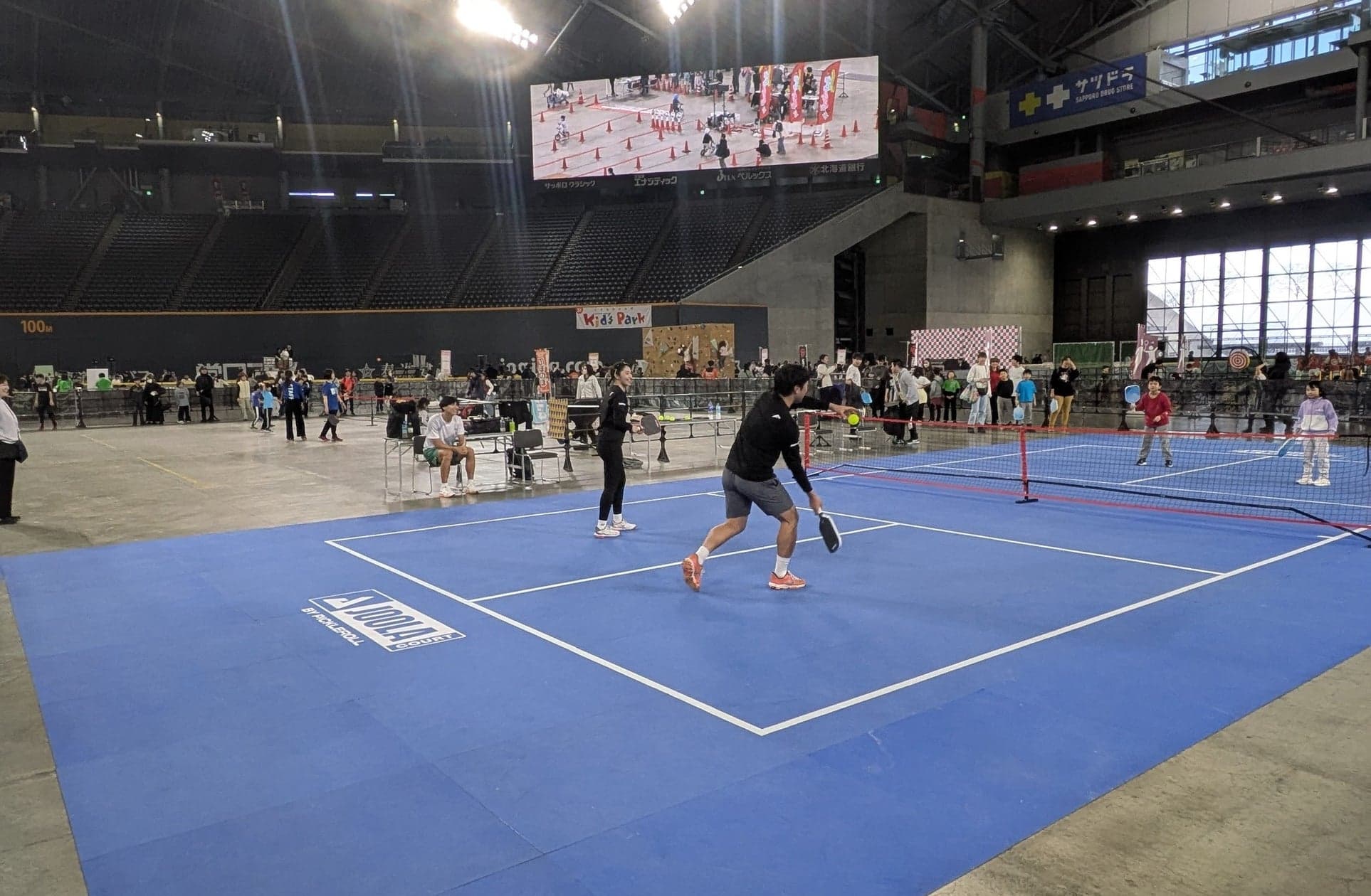 龍宮城スパホテル三日月でピックルボール体験イベント開催！家族で楽しめる期間限定コート